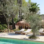 Tenuta Negroamaro 4* غالّيبولي