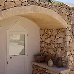 Tenuta Negroamaro فندق غالّيبولي