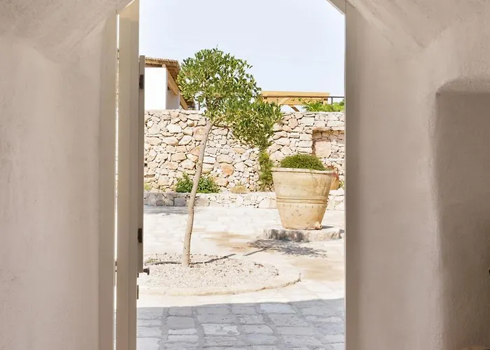 Hotel Tenuta Negroamaro 4*